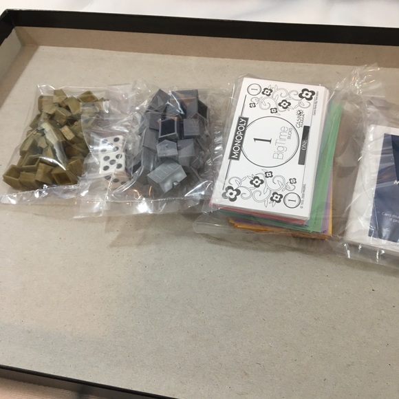 Monopoly Casino Rama big time edition! Great for your monopoly collection - Picture 3 of 11